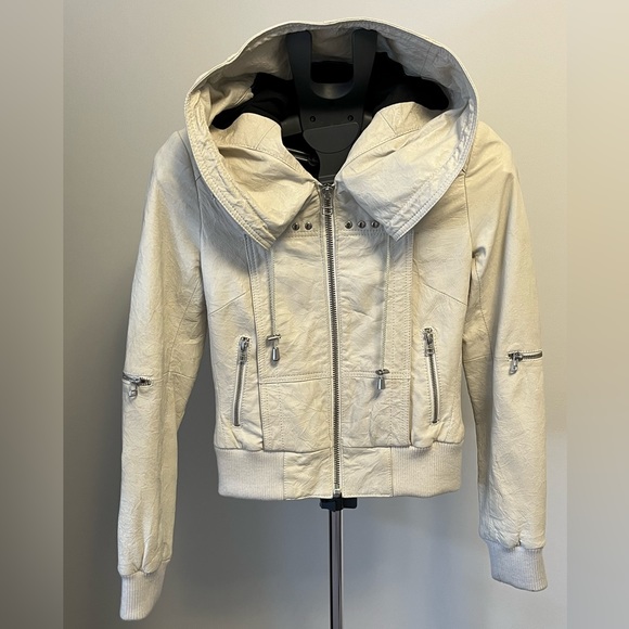 DANIER*Ladies Off White Leather Hooded Bomber Jacket*Size XXS*Designed in Canada - Picture 1 of 6